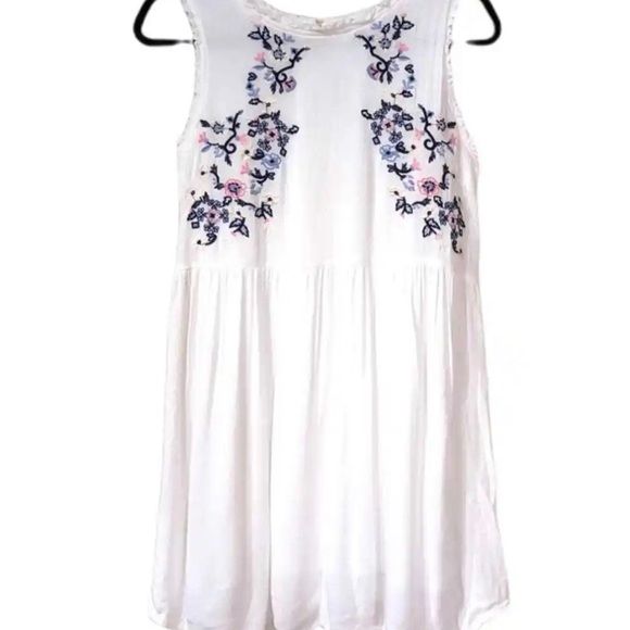 BLUE RAIN Bohemian floral embroidered loose blouse top sleeveless L white - Picture 1 of 3
